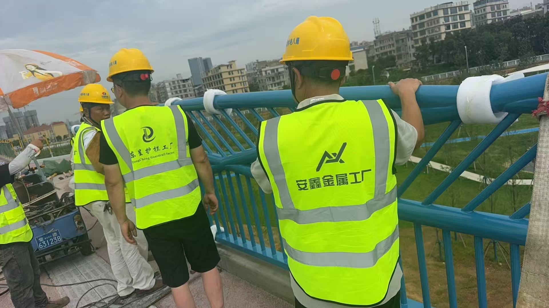 Progetto di ringhiera del ponte completato con successo