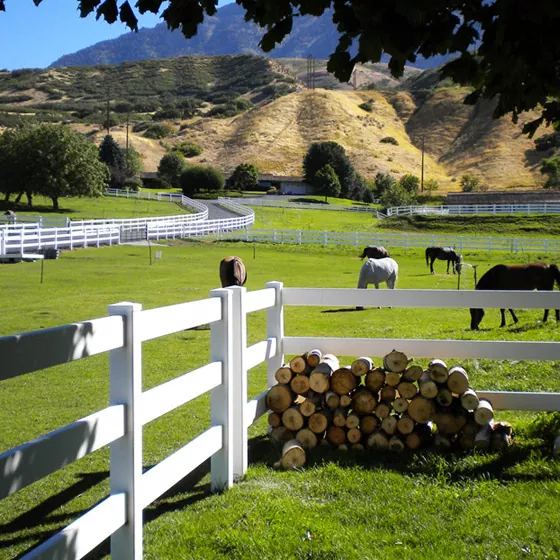 Recinzione in vinile a 3 binari