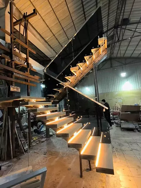 Glass Railing for Mono Stringer Stairs